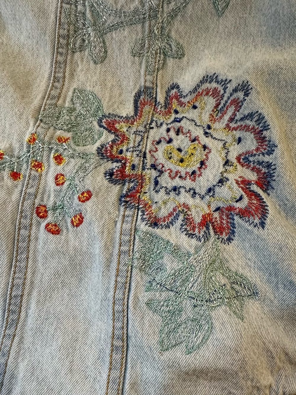 White Stag Light Blue Denim Jacket with Multicolor Floral Embroidery. - Picture 11 of 15